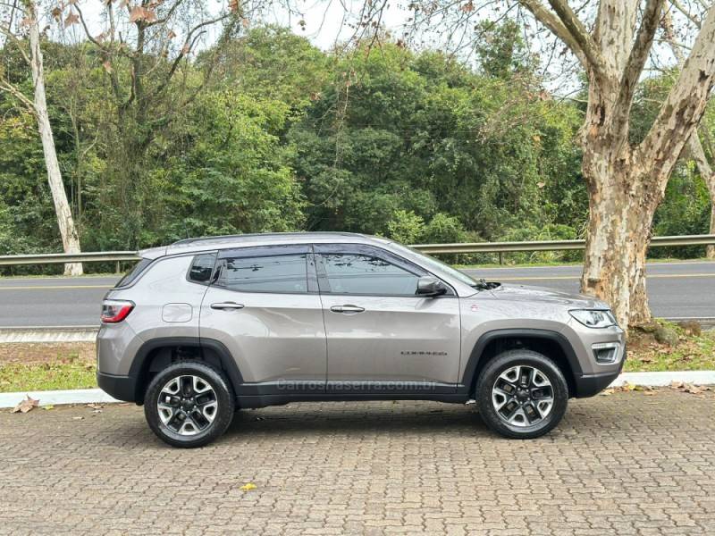 JEEP - COMPASS - 2017/2017 - Cinza - R$ 104.900,00