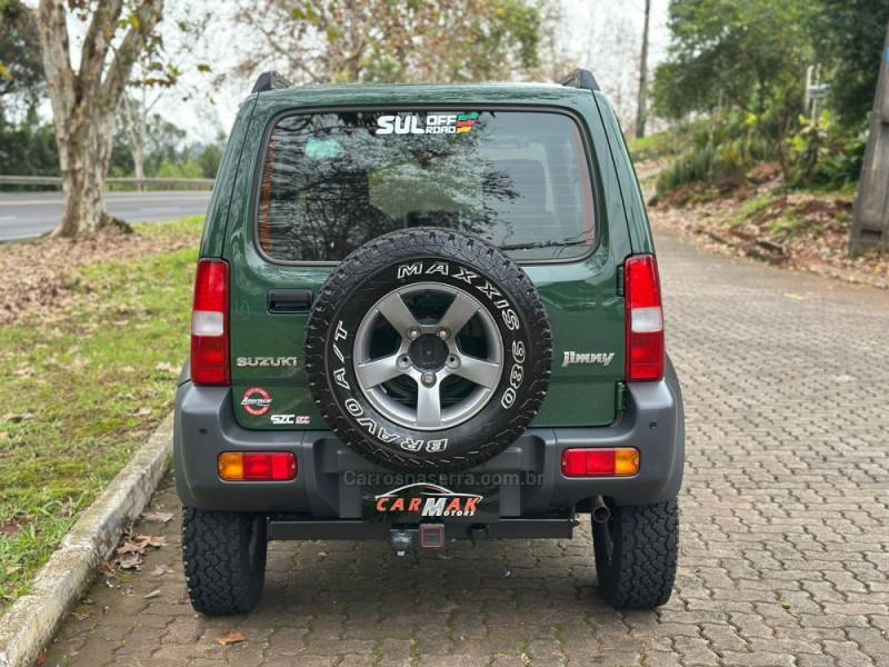 SUZUKI - JIMNY - 2016/2016 - Verde - R$ 84.900,00