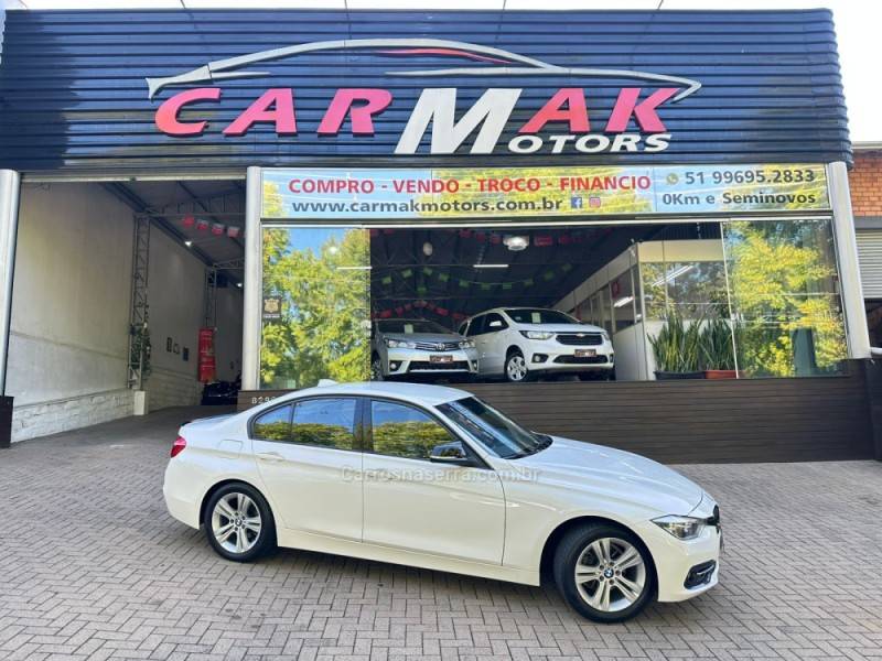 BMW - 320I - 2016/2017 - Branca - R$ 125.900,00