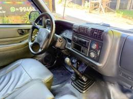 CHEVROLET - S10 - 2000/2000 - Branca - R$ 65.900,00