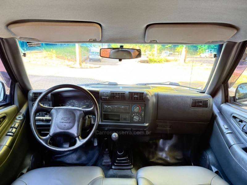 CHEVROLET - S10 - 2000/2000 - Branca - R$ 65.900,00