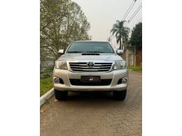 TOYOTA - HILUX - 2014/2014 - Prata - R$ 144.900,00