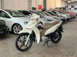 HONDA - BIZ 125 - 2022/2022 - Branca - R$ 15.900,00