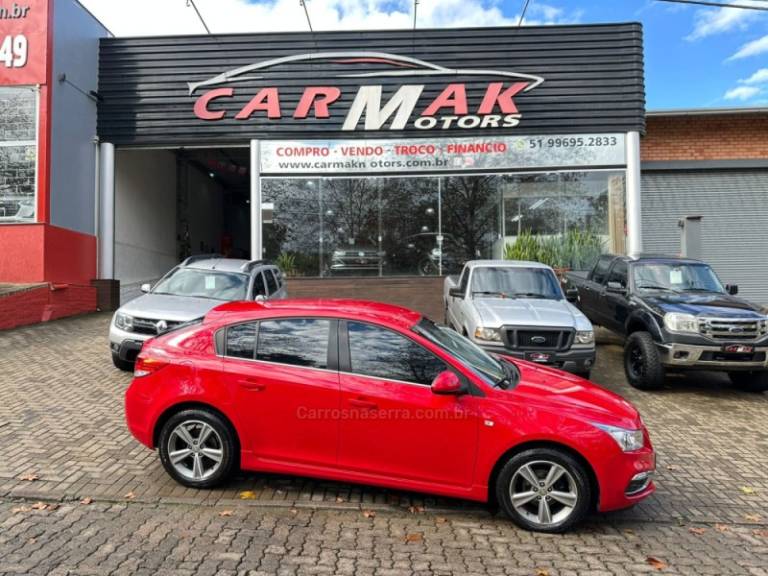 CHEVROLET - CRUZE - 2015/2015 - Vermelha - R$ 69.900,00