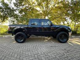 FORD - RANGER - 2010/2011 - Preta - R$ 96.900,00