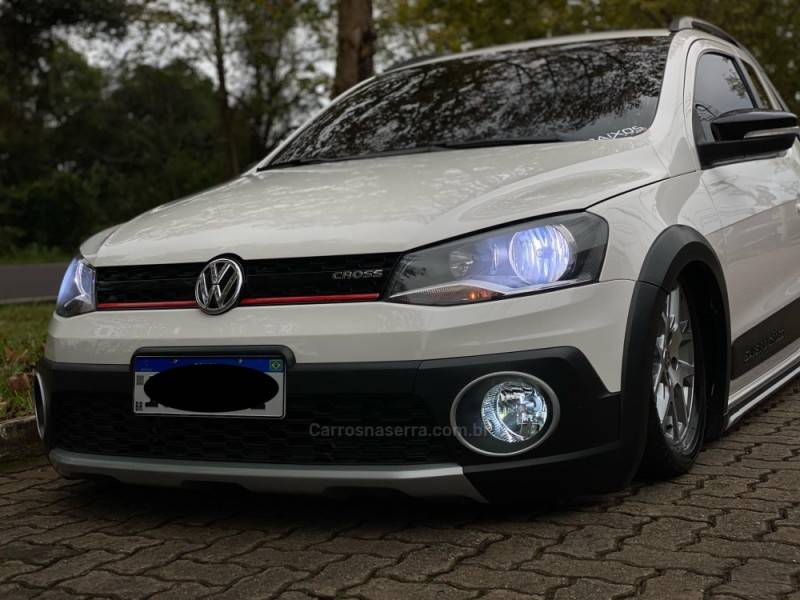 VOLKSWAGEN - SAVEIRO - 2014/2014 - Branca - R$ 72.900,00