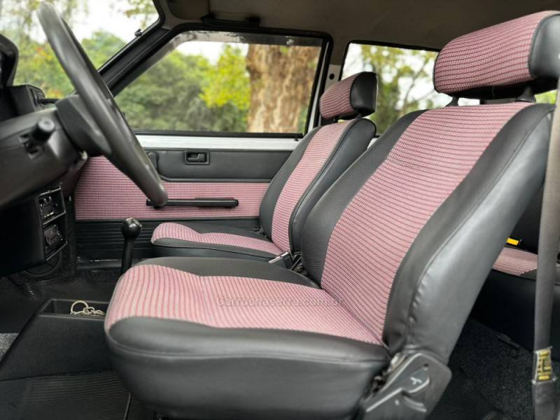 FIAT - UNO - 1991/1991 - Branca - R$ 18.900,00
