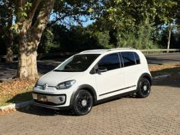 VOLKSWAGEN - UP - 2015/2016 - Branca - R$ 58.900,00