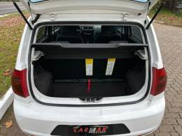 VOLKSWAGEN - FOX - 2010/2011 - Branca - R$ 38.900,00