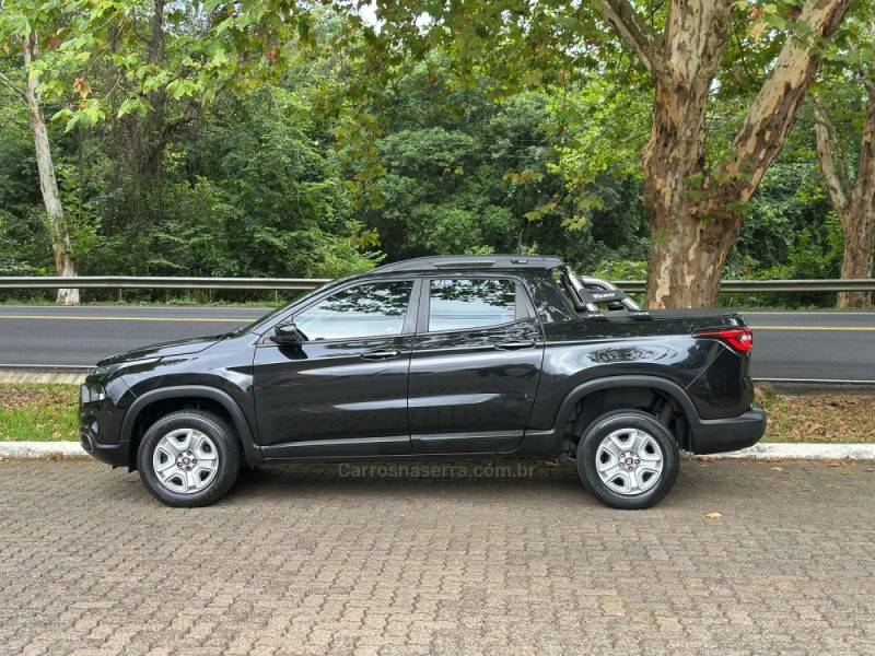 FIAT - TORO - 2016/2017 - Preta - R$ 79.900,00