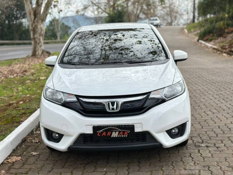 HONDA - FIT - 2015/2015 - Branca - R$ 69.900,00