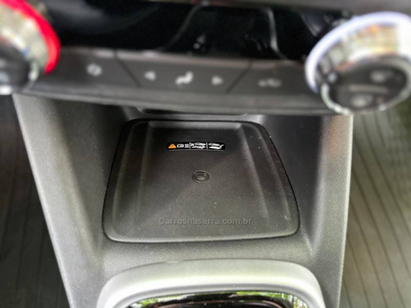 CHEVROLET - TRACKER - 2023/2024 - Prata - R$ 127.900,00