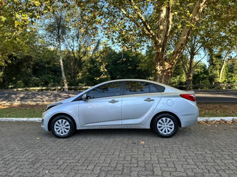 HYUNDAI - HB20S - 2014/2014 - Prata - R$ 57.900,00