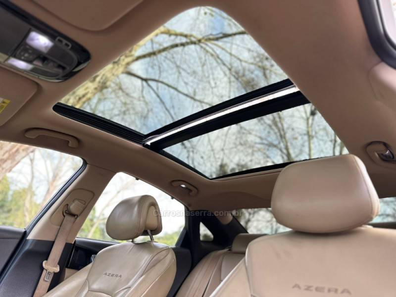 HYUNDAI - AZERA - 2014/2015 - Branca - R$ 99.900,00