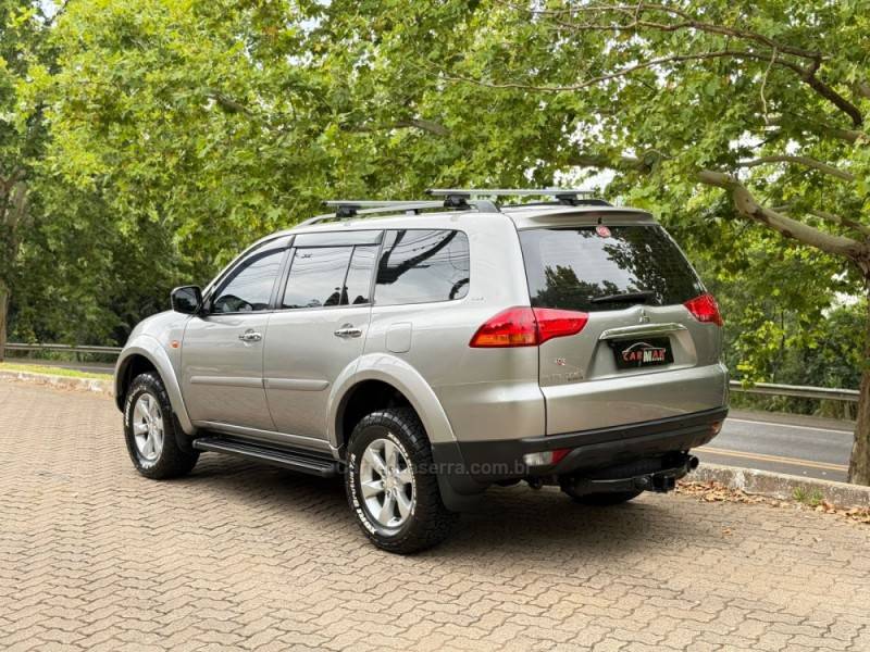 MITSUBISHI - PAJERO DAKAR - 2013/2013 - Cinza - R$ 118.900,00