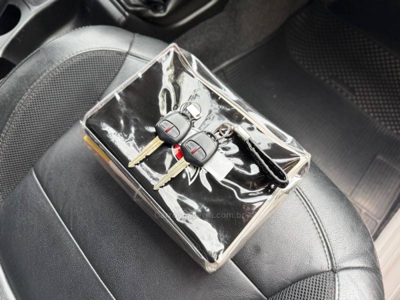 MITSUBISHI - PAJERO DAKAR - 2013/2013 - Cinza - R$ 118.900,00