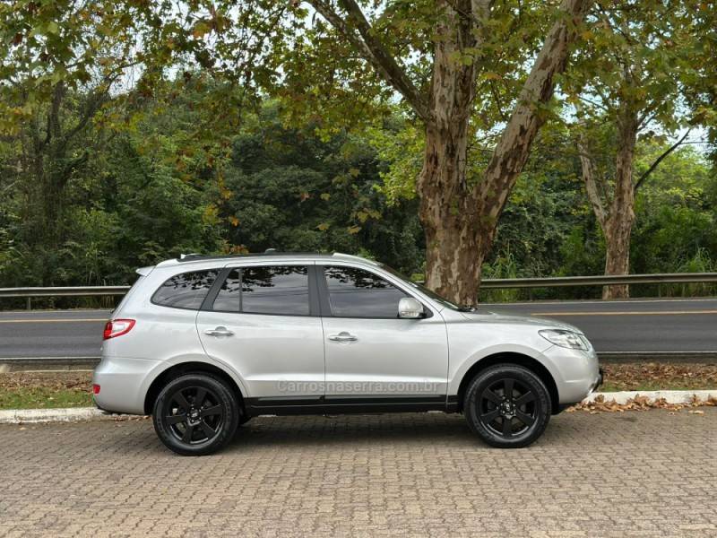 HYUNDAI - SANTA FÉ - 2010/2010 - Prata - R$ 49.900,00