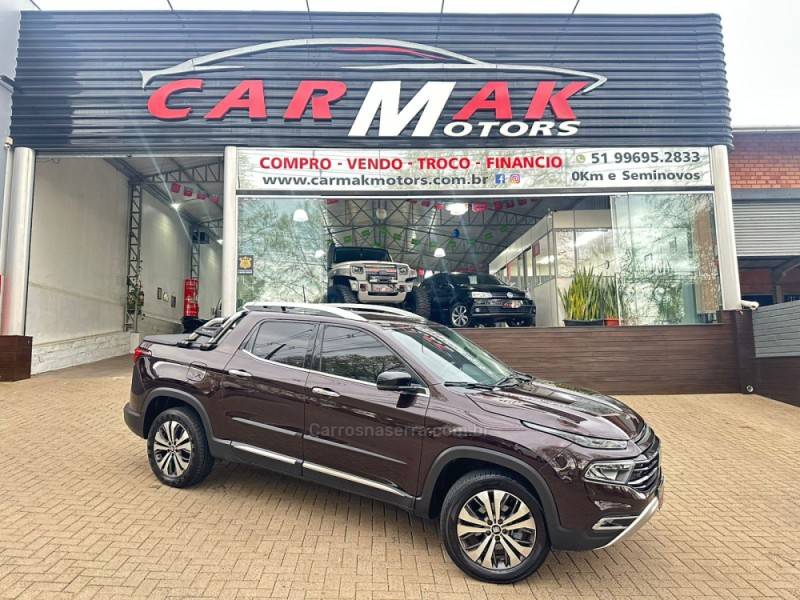 FIAT - TORO - 2021/2022 - Marrom - R$ 125.900,00