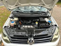 VOLKSWAGEN - FOX - 2010/2011 - Branca - R$ 38.900,00