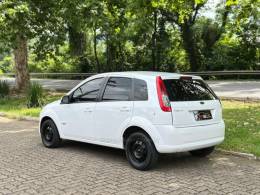 FORD - FIESTA - 2012/2013 - Branca - R$ 34.900,00