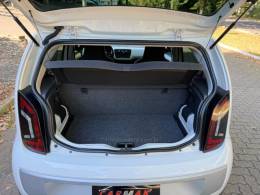 VOLKSWAGEN - UP - 2015/2016 - Branca - R$ 58.900,00