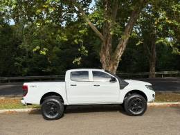 FORD - RANGER - 2012/2013 - Branca - R$ 110.900,00