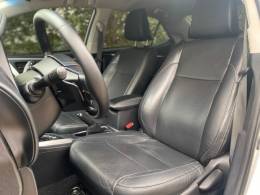 TOYOTA - COROLLA - 2018/2019 - Prata - R$ 110.900,00