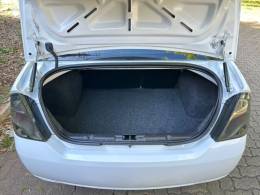 FORD - FIESTA - 2012/2013 - Branca - R$ 35.900,00