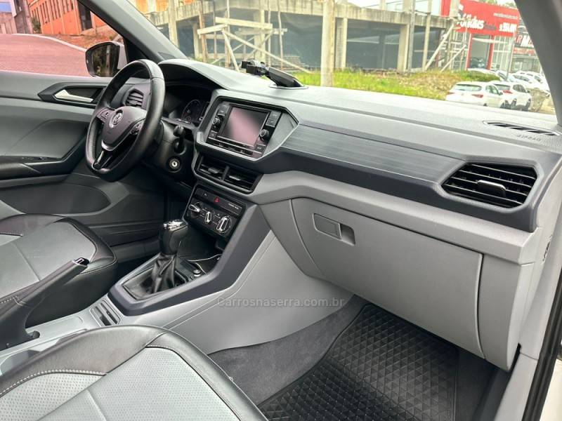 VOLKSWAGEN - T-CROSS - 2020/2020 - Branca - R$ 94.900,00