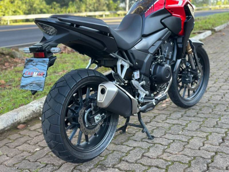 HONDA - CB 500 - 2023/2024 - Vermelha - R$ 47.900,00