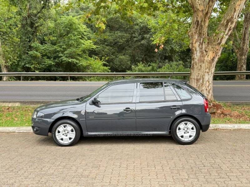 VOLKSWAGEN - GOL - 2007/2008 - Cinza - R$ 25.900,00