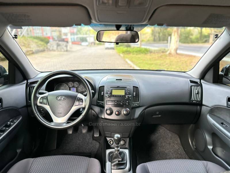 HYUNDAI - I30 - 2010/2010 - Azul - R$ 43.900,00