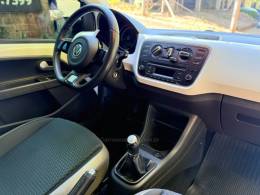 VOLKSWAGEN - UP - 2015/2016 - Branca - R$ 58.900,00