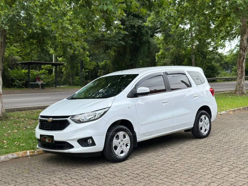 CHEVROLET - SPIN - 2023/2024 - Branca - R$ 84.900,00