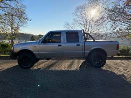 FORD - RANGER - 2002/2002 - Prata - R$ 49.900,00