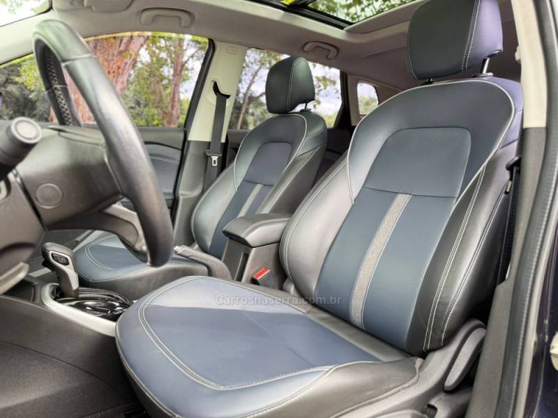 CHEVROLET - TRACKER - 2022/2023 - Azul - R$ 109.900,00