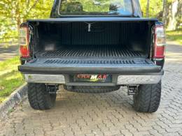 FORD - RANGER - 2010/2011 - Preta - R$ 96.900,00