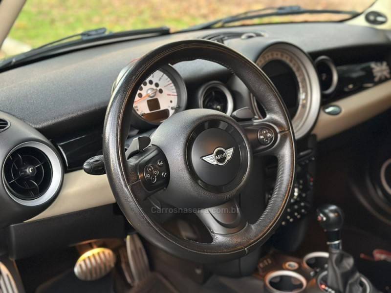 MINI - COOPER - 2013/2013 - Preta - R$ 75.900,00