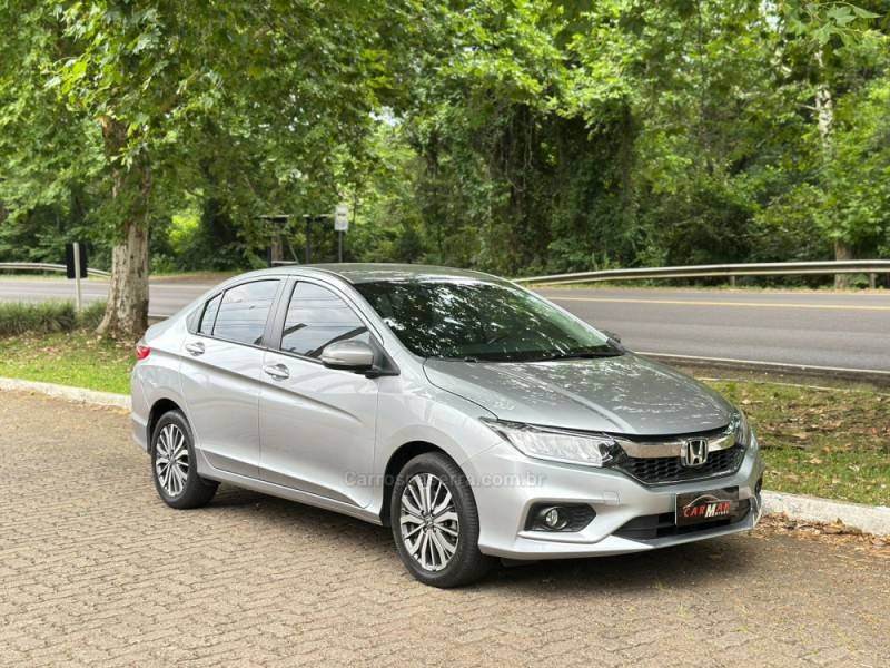 HONDA - CITY - 2018/2019 - Cinza - R$ 89.900,00
