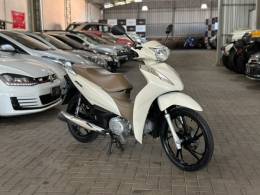 HONDA - BIZ 125 - 2022/2022 - Branca - R$ 15.900,00