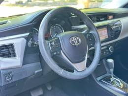 TOYOTA - COROLLA - 2016/2017 - Prata - R$ 94.900,00