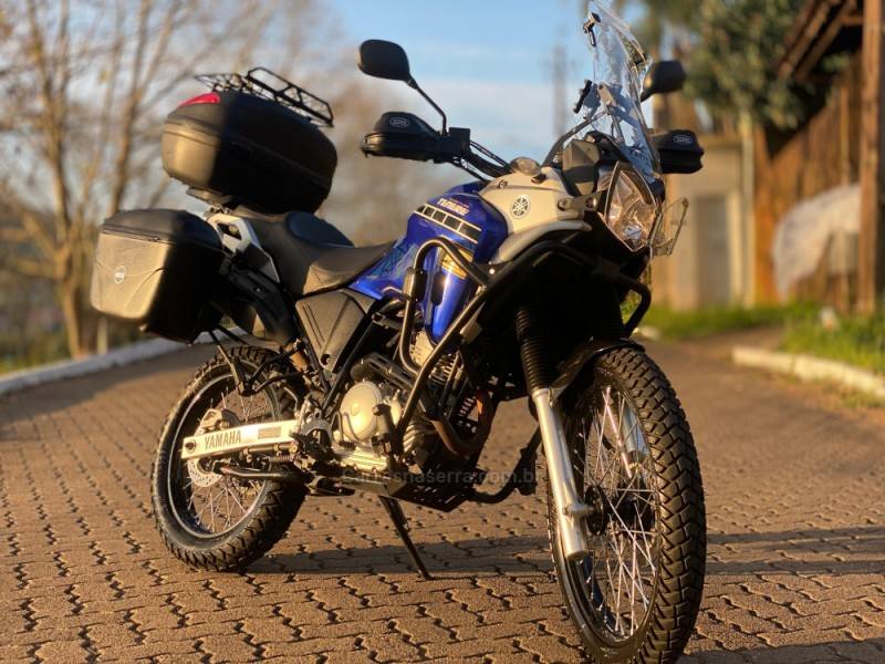 YAMAHA - XTZ 250 - 2017/2017 - Azul - R$ 23.900,00