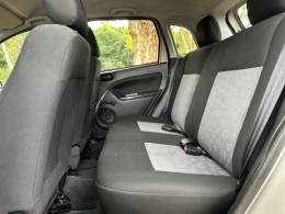 FORD - FIESTA - 2011/2011 - Prata - R$ 35.900,00
