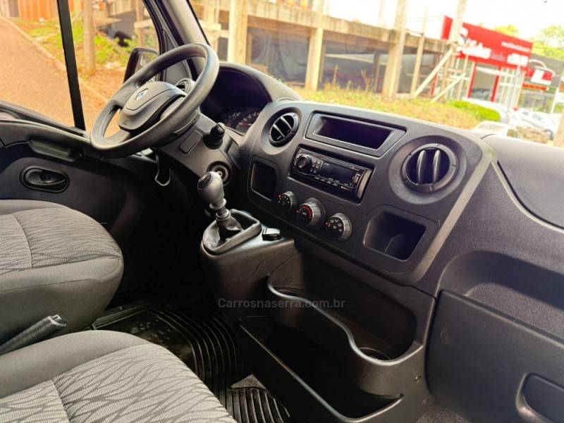 RENAULT - MASTER - 2019/2020 - Branca - R$ 157.900,00