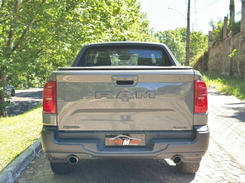 RAM - RAMPAGE - 2023/2024 - Cinza - R$ 205.900,00