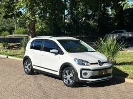 VOLKSWAGEN - UP - 2017/2018 - Branca - R$ 65.900,00
