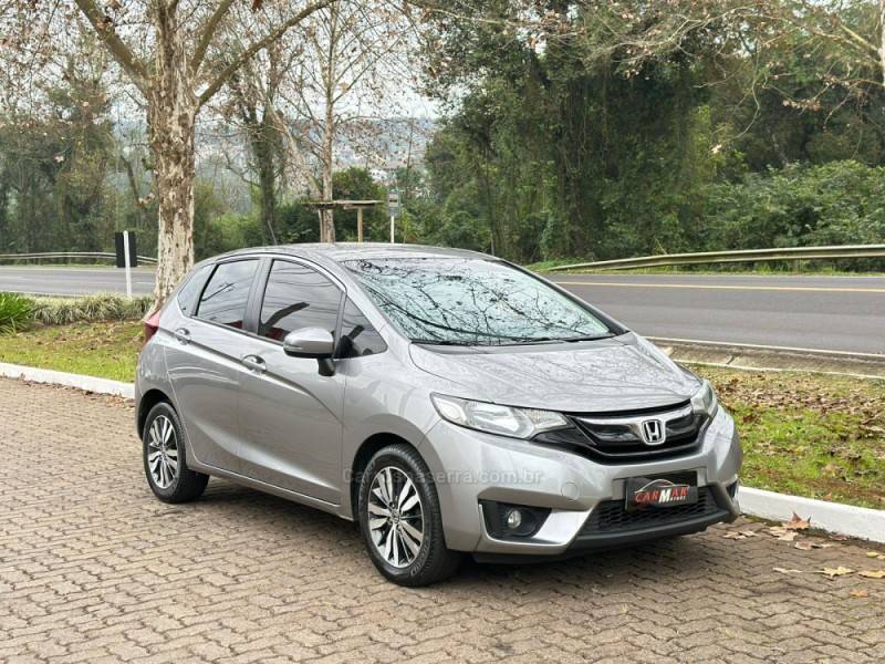 HONDA - FIT - 2015/2015 - Cinza - R$ 69.900,00