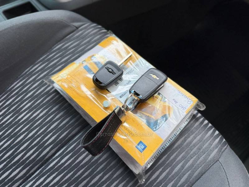 CHEVROLET - S10 - 2015/2016 - Branca - R$ 98.900,00