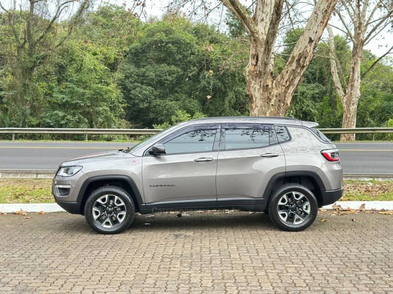 JEEP - COMPASS - 2017/2017 - Cinza - R$ 104.900,00