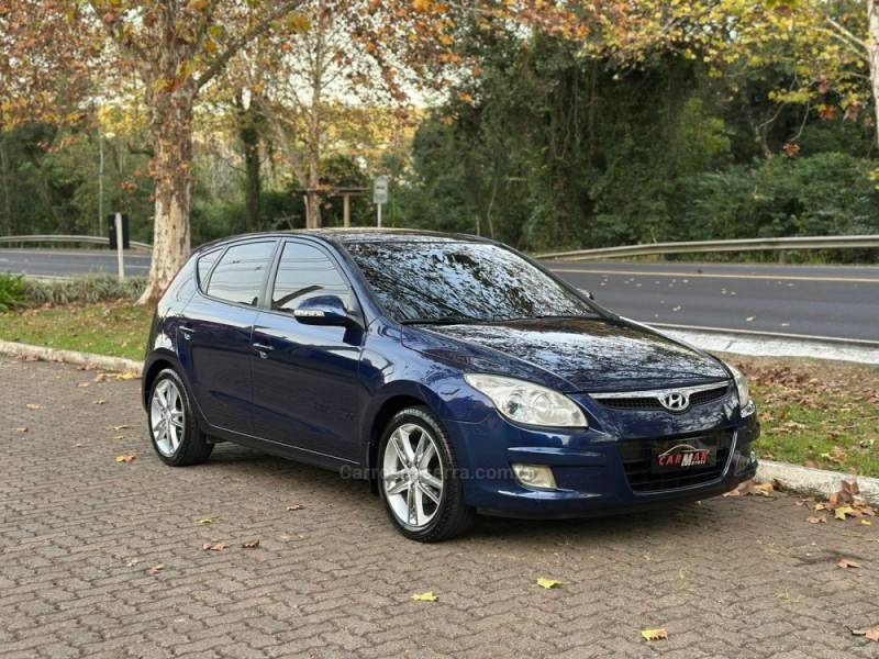 HYUNDAI - I30 - 2010/2010 - Azul - R$ 43.900,00